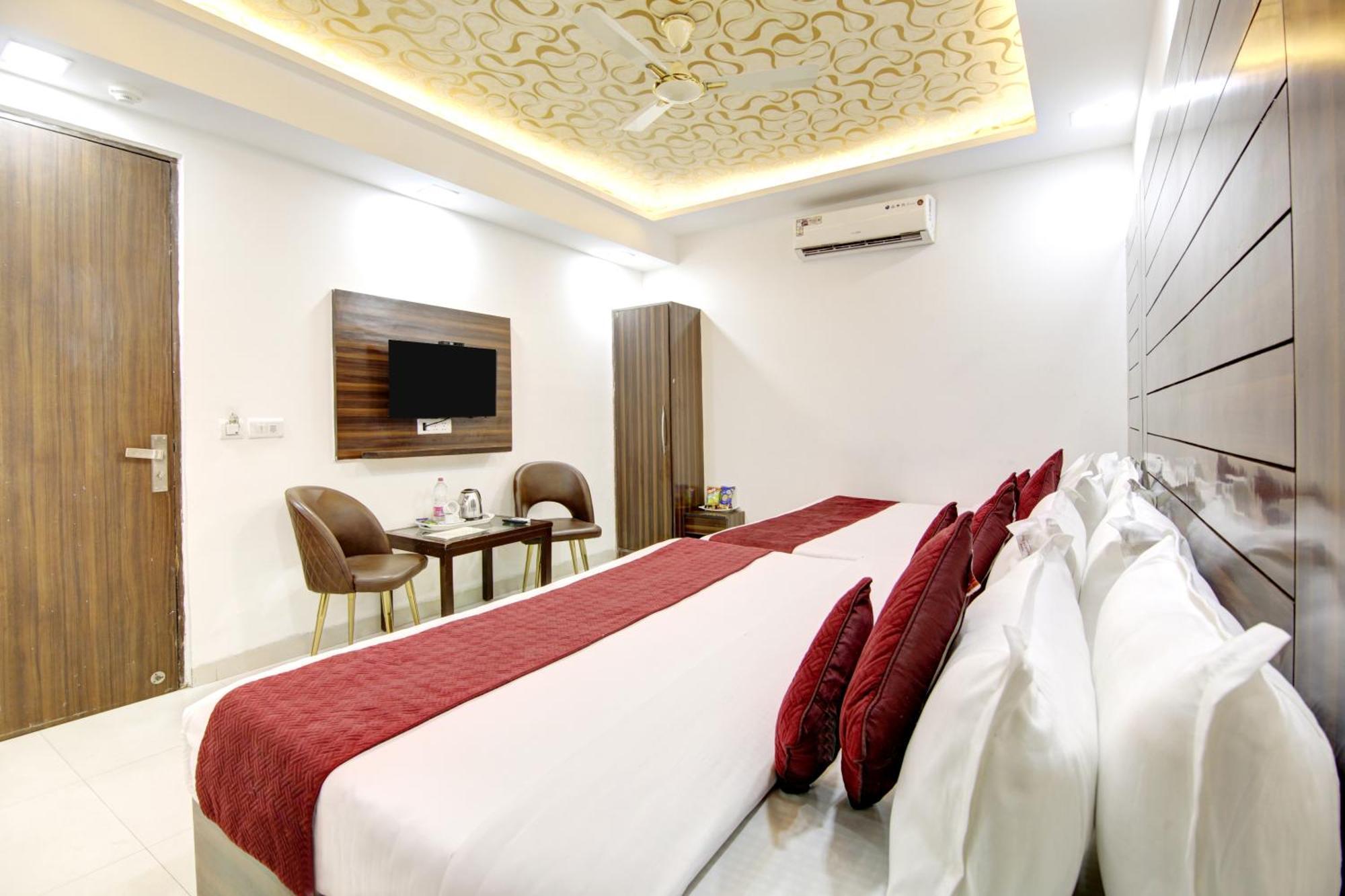 Airport Hotel Chanakya Delhi Yeni Delhi Dış mekan fotoğraf
