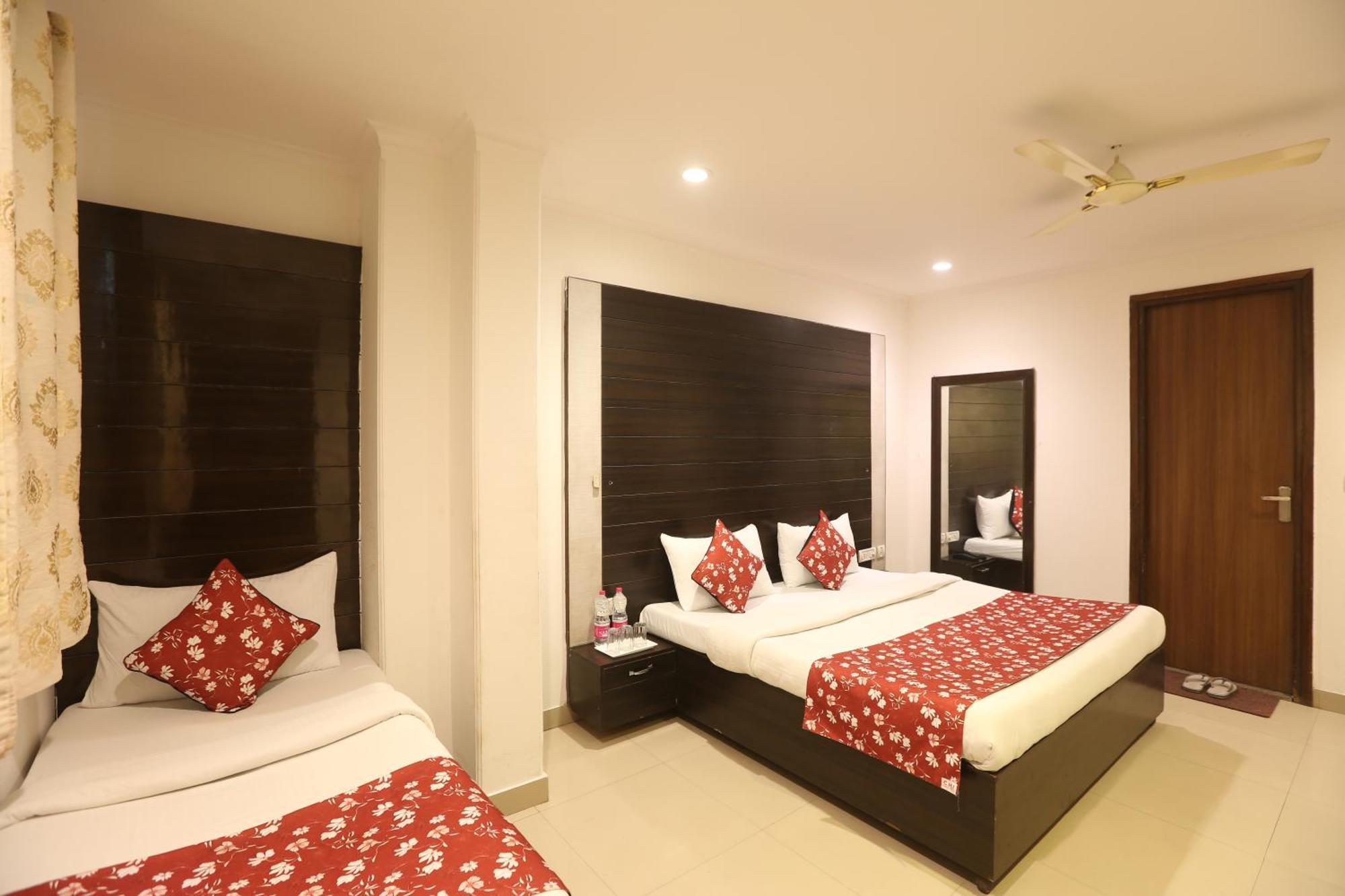 Airport Hotel Chanakya Delhi Yeni Delhi Dış mekan fotoğraf