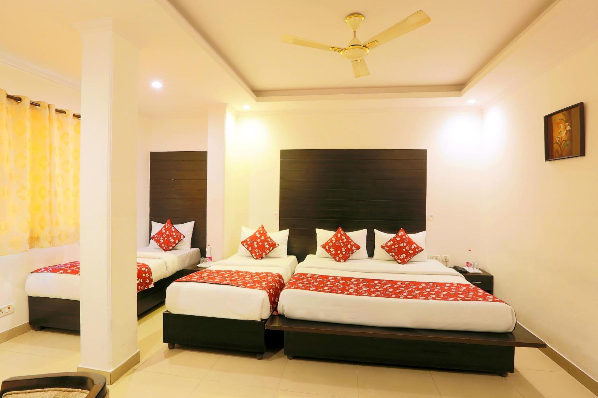 Airport Hotel Chanakya Delhi Yeni Delhi Dış mekan fotoğraf