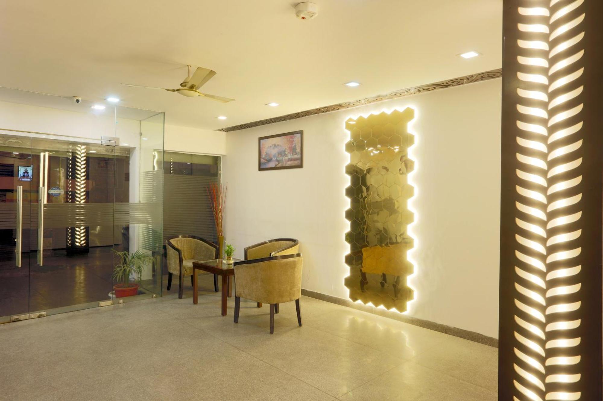 Airport Hotel Chanakya Delhi Yeni Delhi Dış mekan fotoğraf
